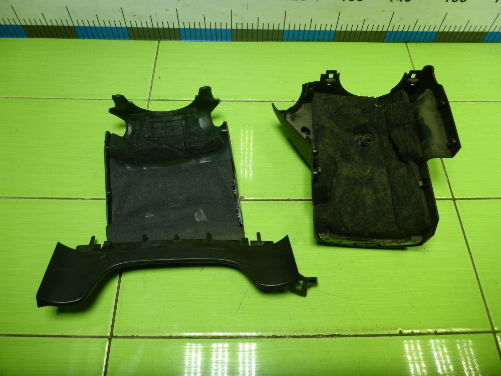 Кожух рулевой колонки