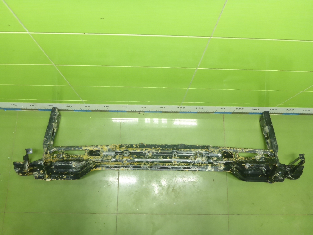 Усилитель заднего бампера