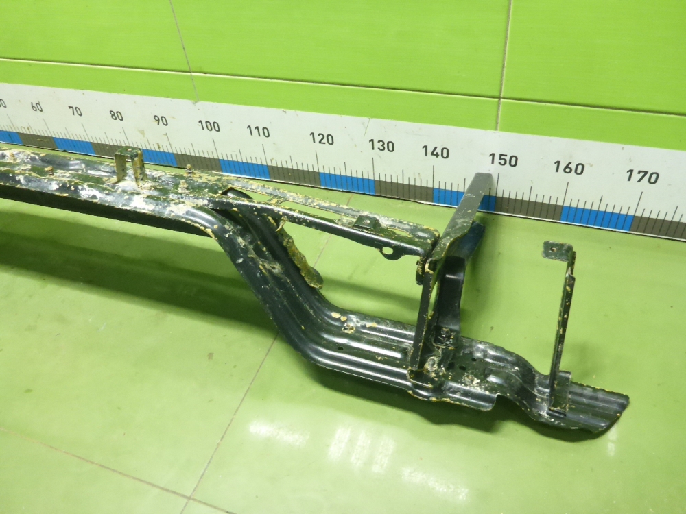 Усилитель заднего бампера