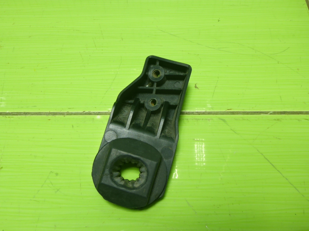 Кронштейн радиатора