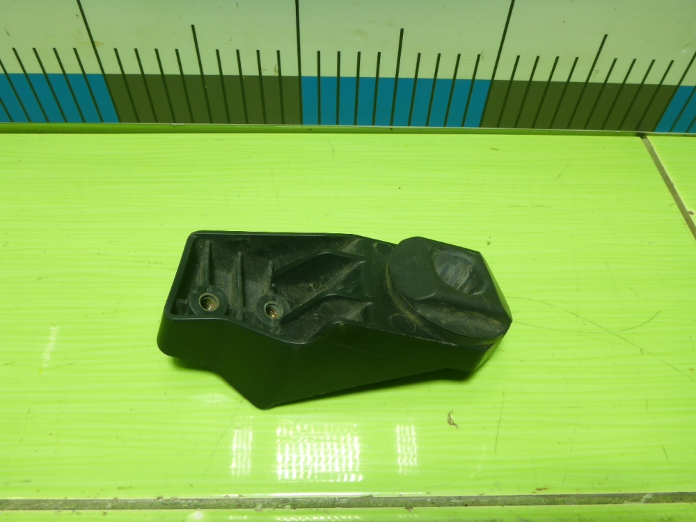 Кронштейн радиатора