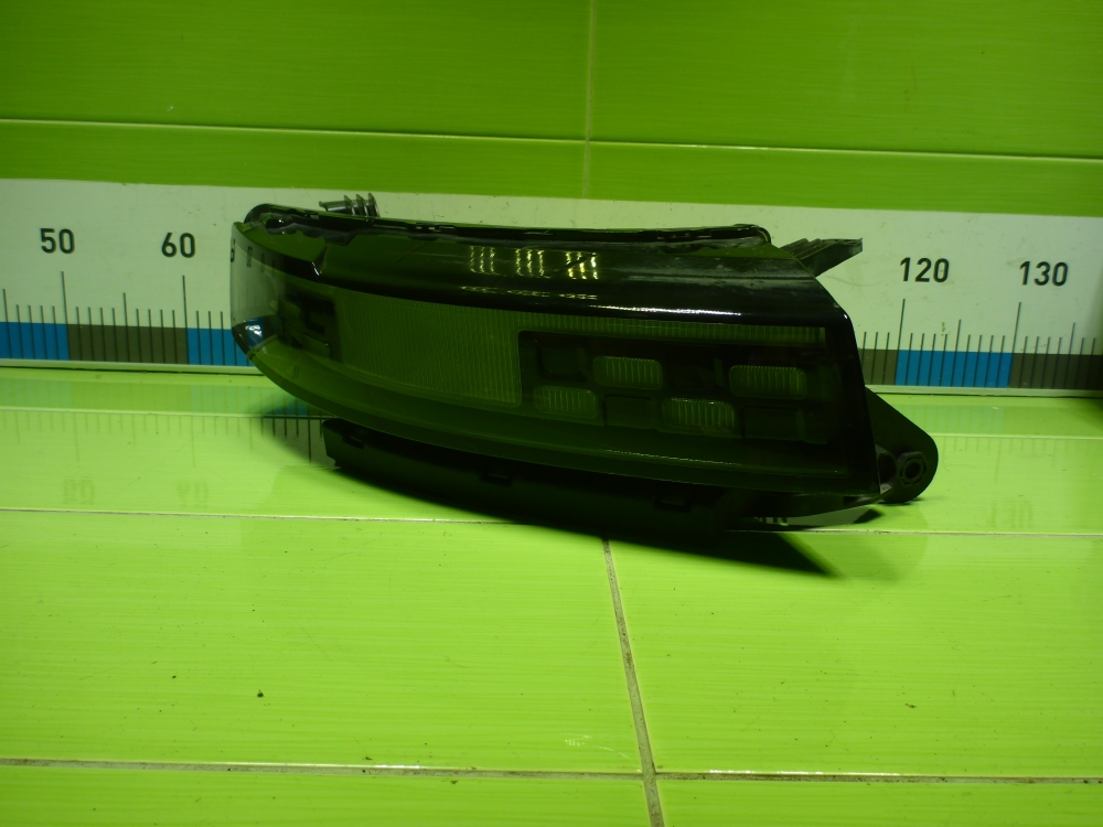 Фара дневного света правая (ходовые огни)