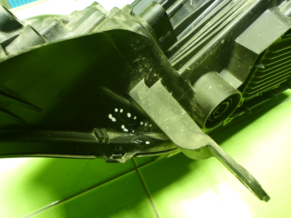 Фара правая