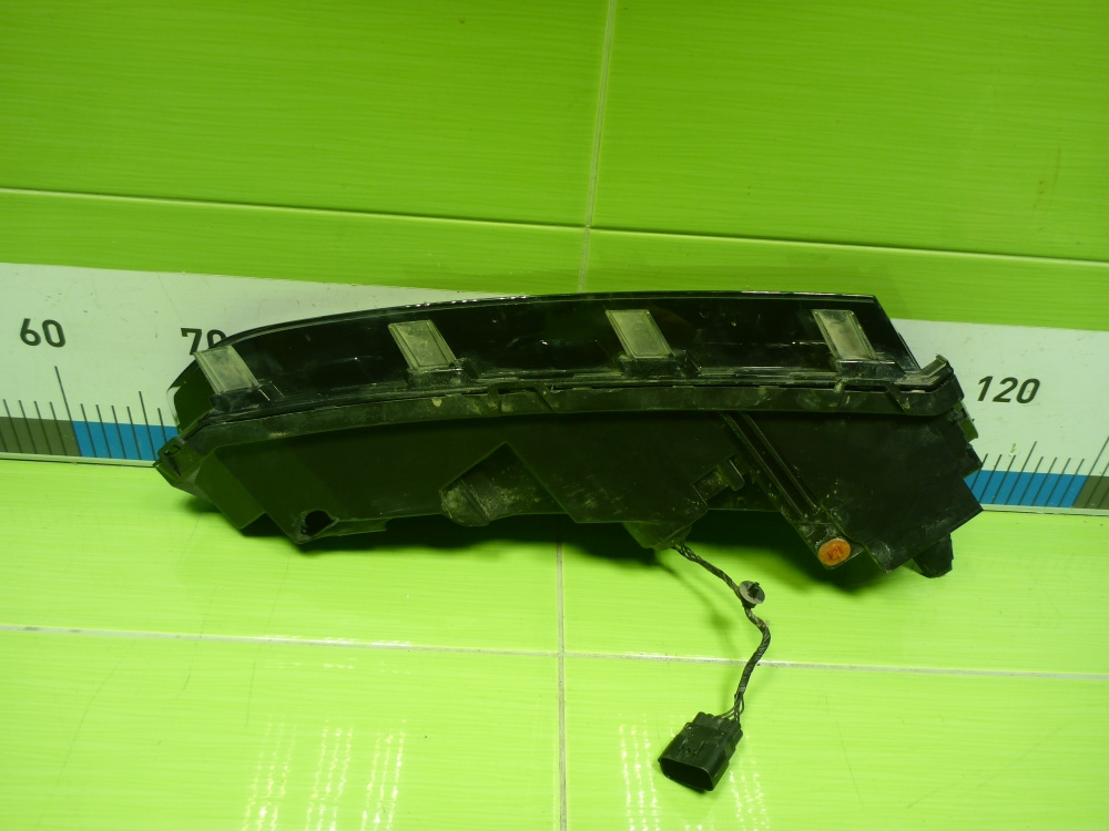 Фара дневного света левая (ходовые огни)