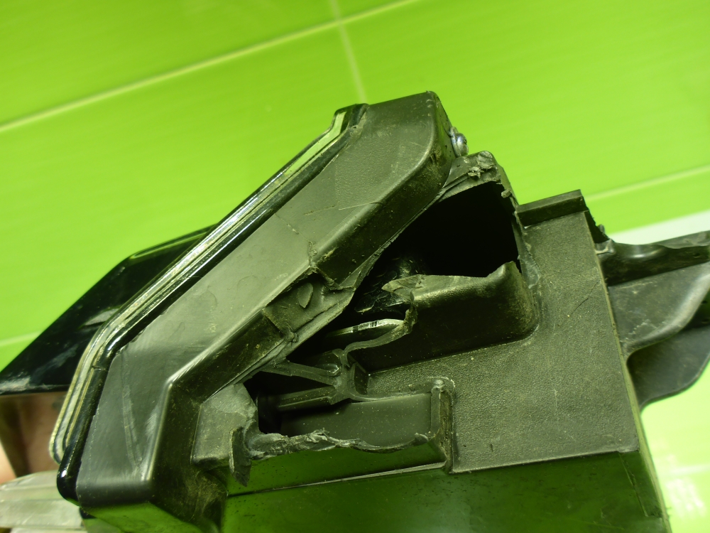 Фара дневного света левая (ходовые огни)