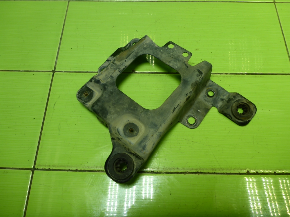 Кронштейн (сопут. товар)