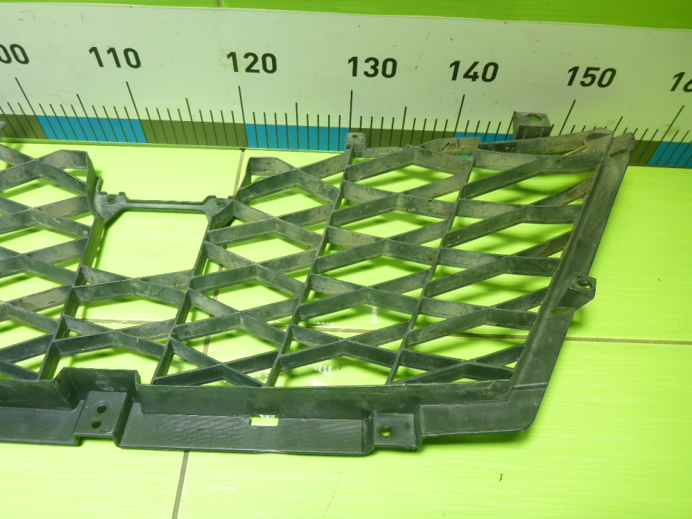 Накладка на решетку радиатора