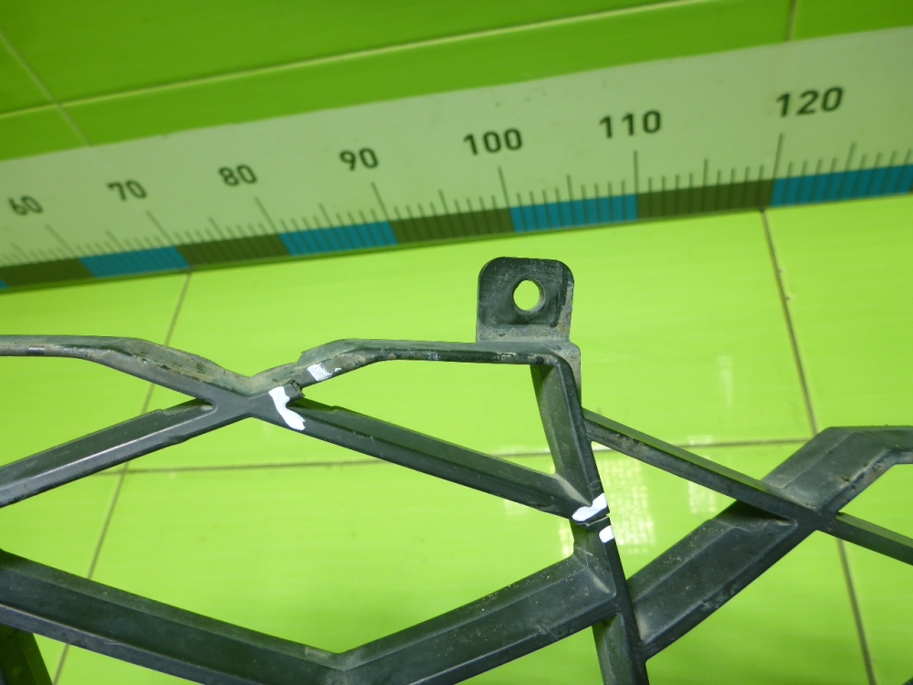 Накладка на решетку радиатора