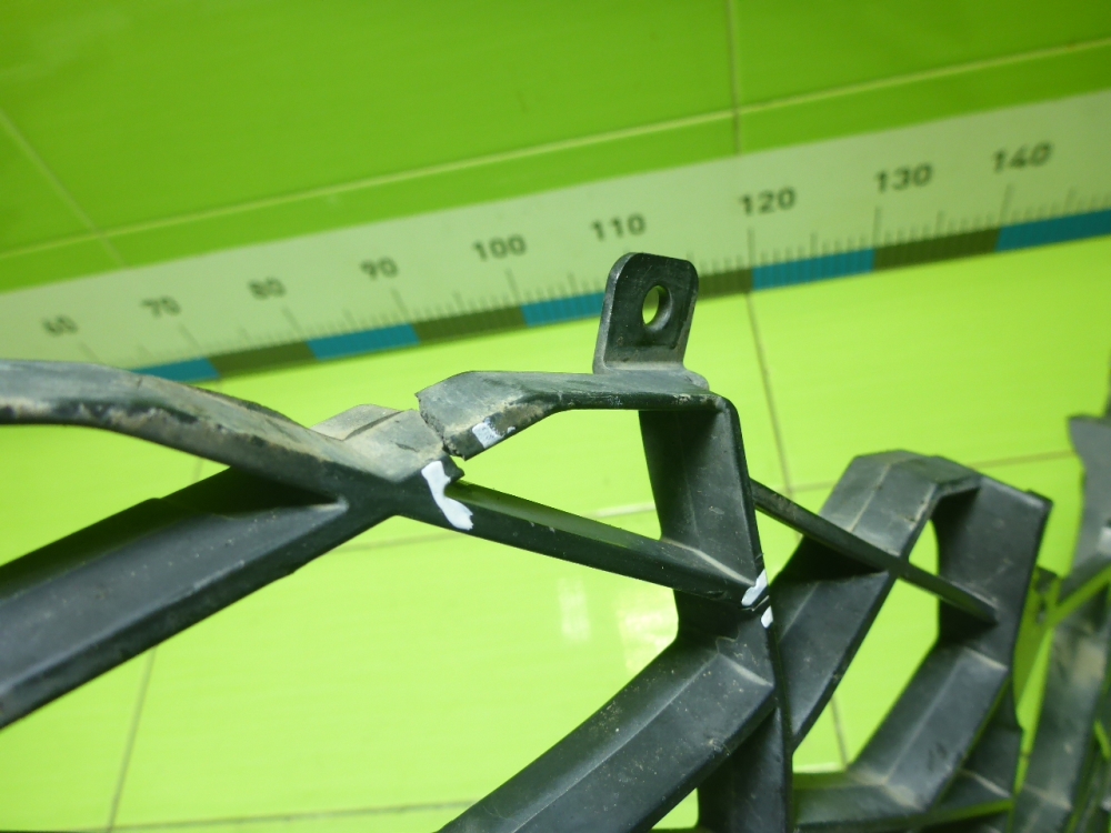 Накладка на решетку радиатора