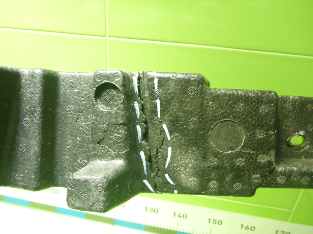 Наполнитель переднего бампера