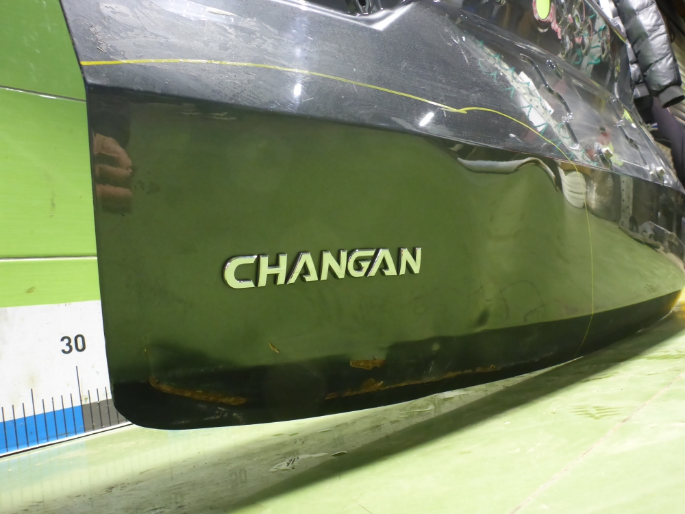 Дверь багажника