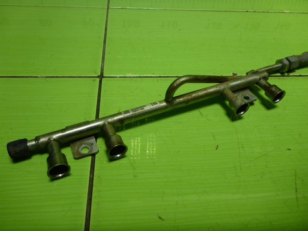 Рейка топливная (рампа)