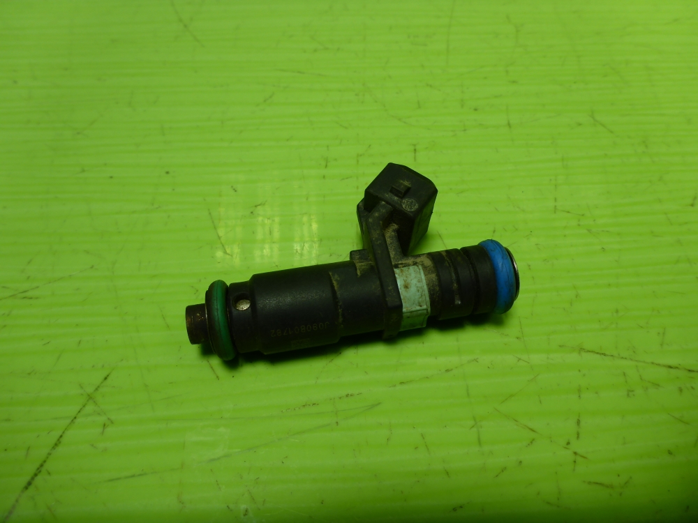 Форсунка инжекторная электрическая