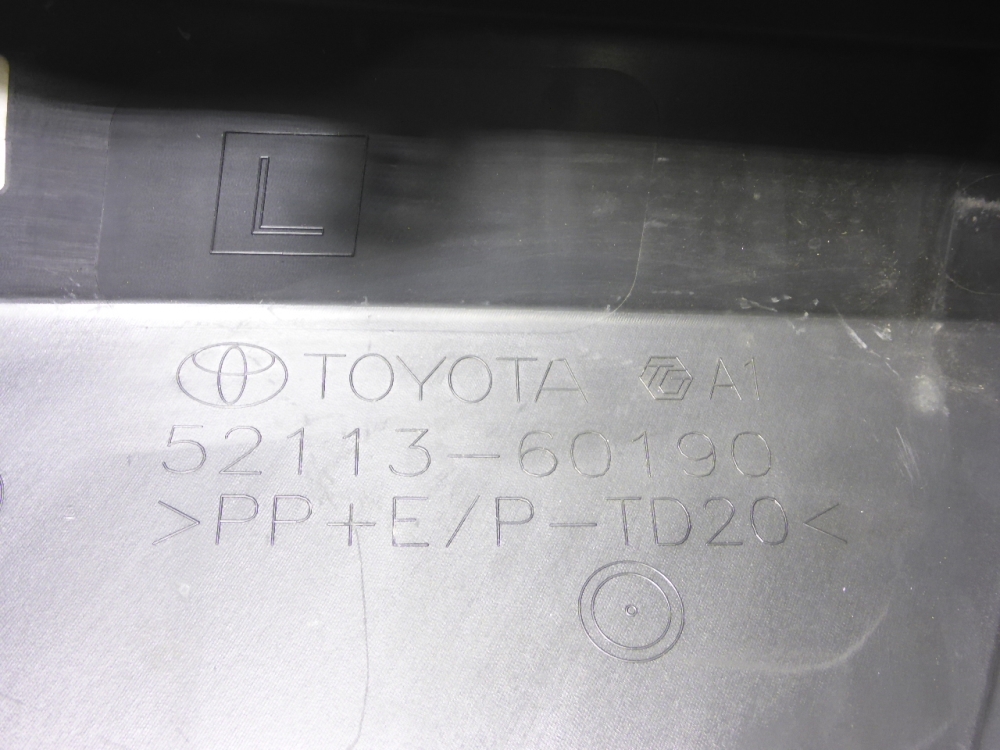 Накладка переднего бампера левая