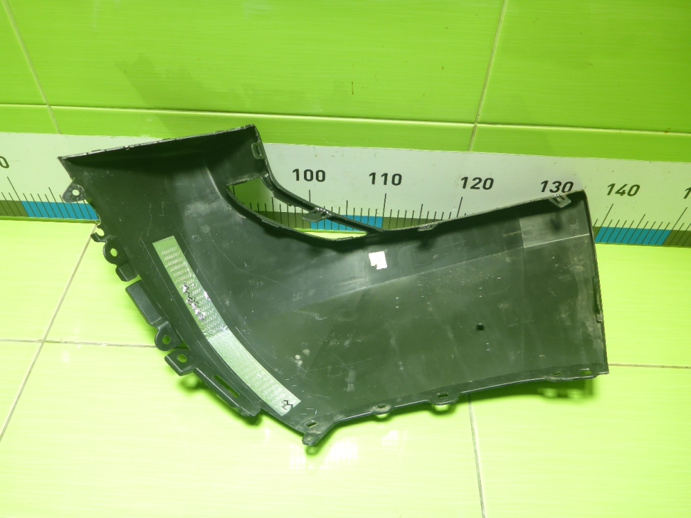 Накладка переднего бампера левая