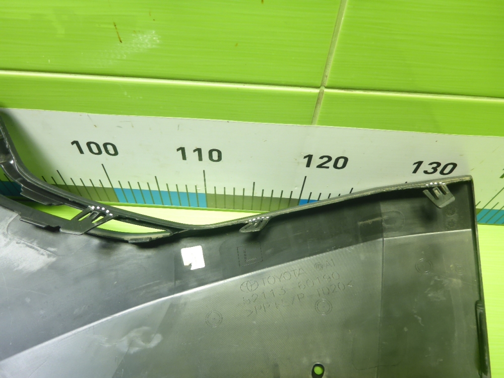 Накладка переднего бампера левая