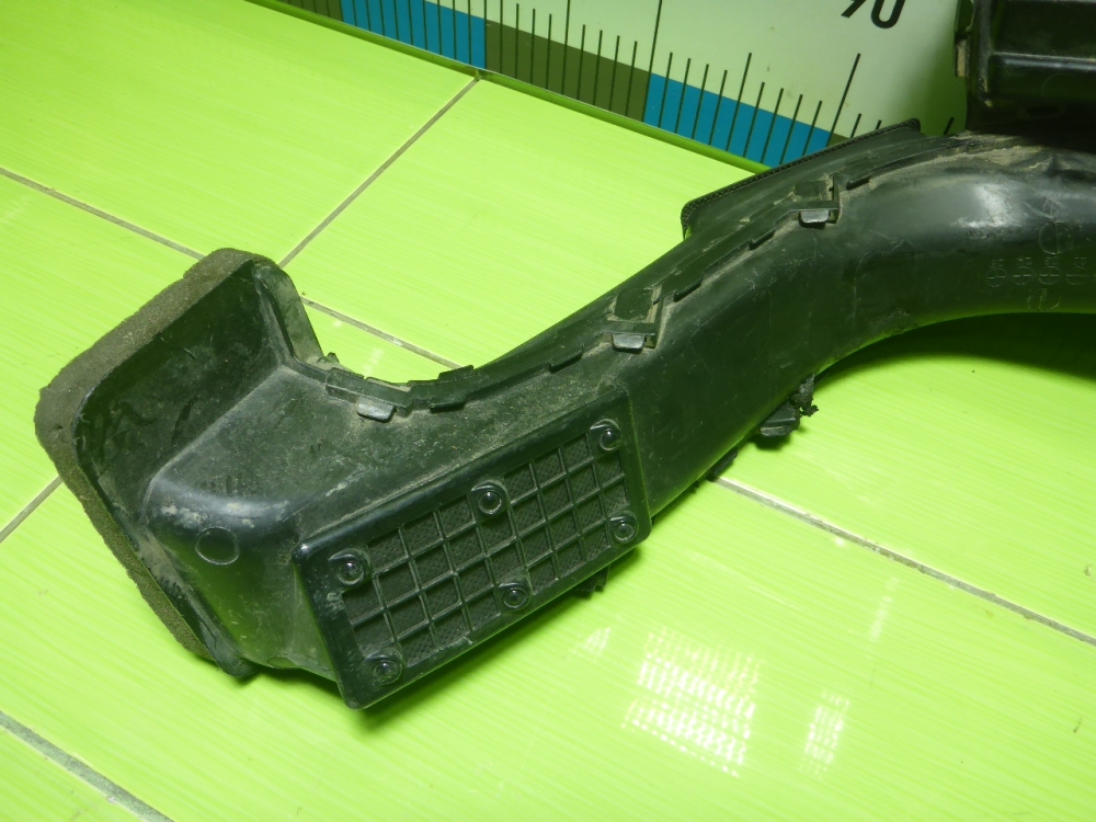 Патрубок воздушного фильтра