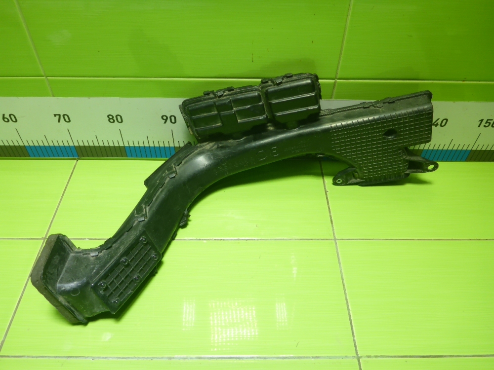 Патрубок воздушного фильтра