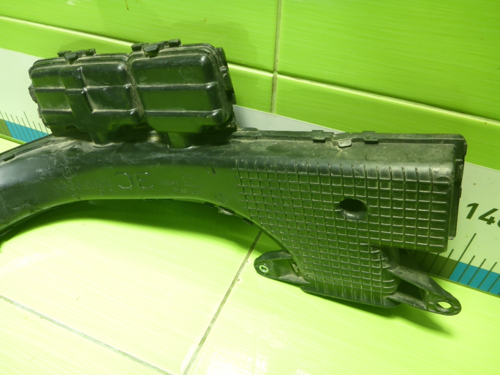 Патрубок воздушного фильтра