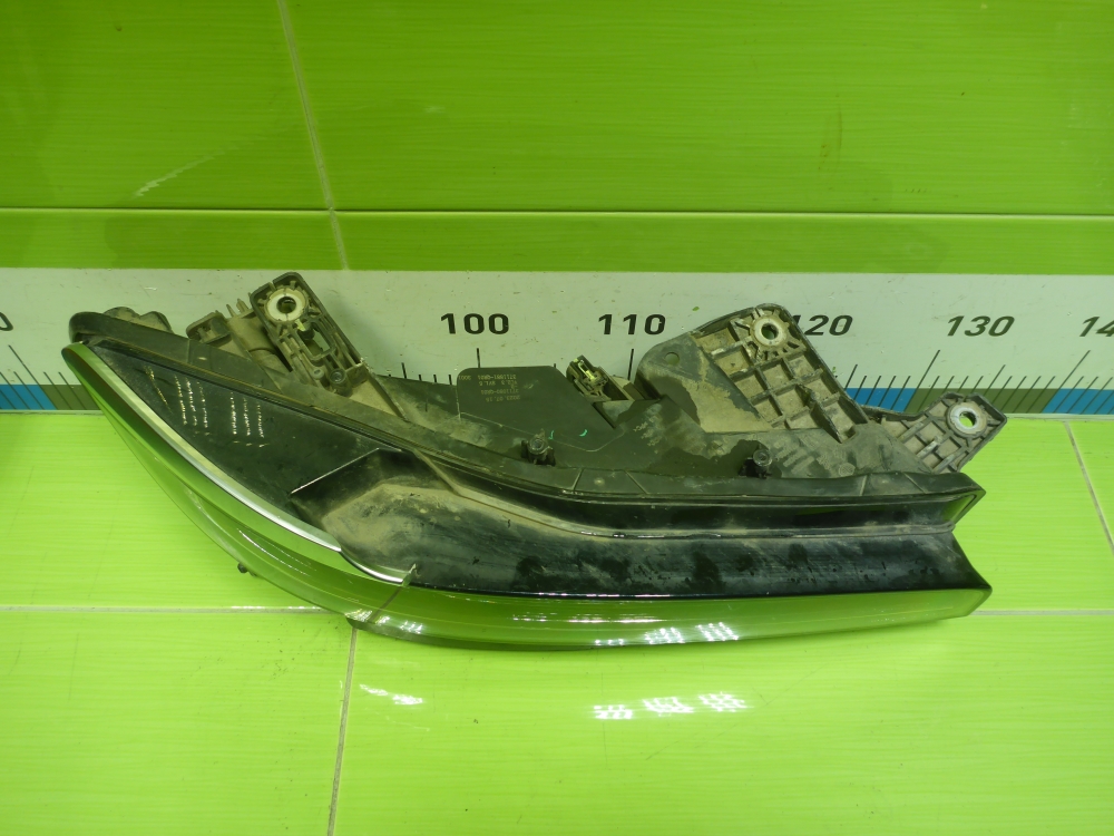 Фара дневного света правая (ходовые огни)