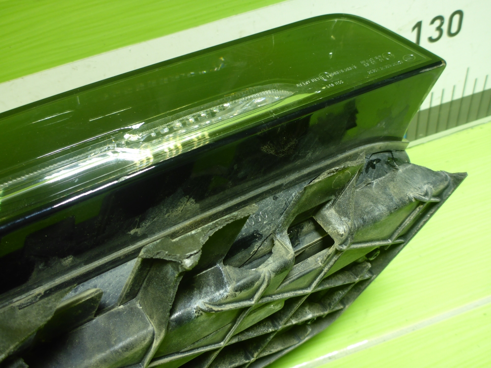 Фара дневного света правая (ходовые огни)