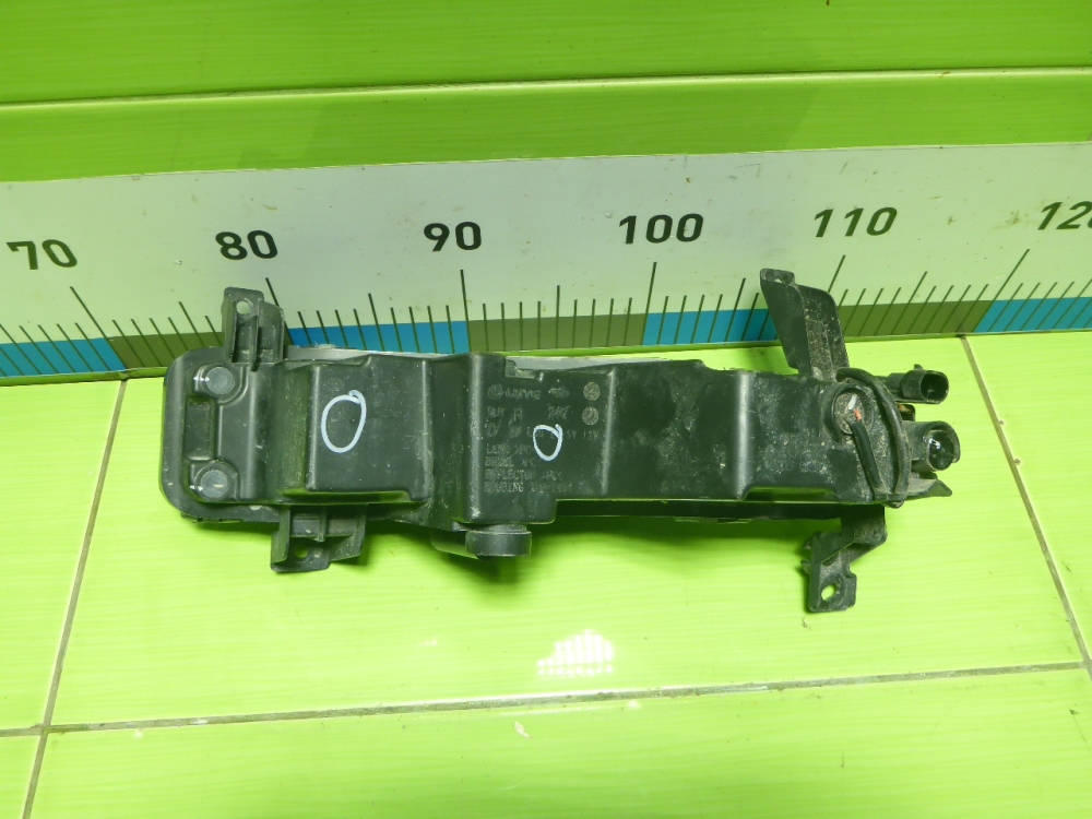 Фара противотуманная правая