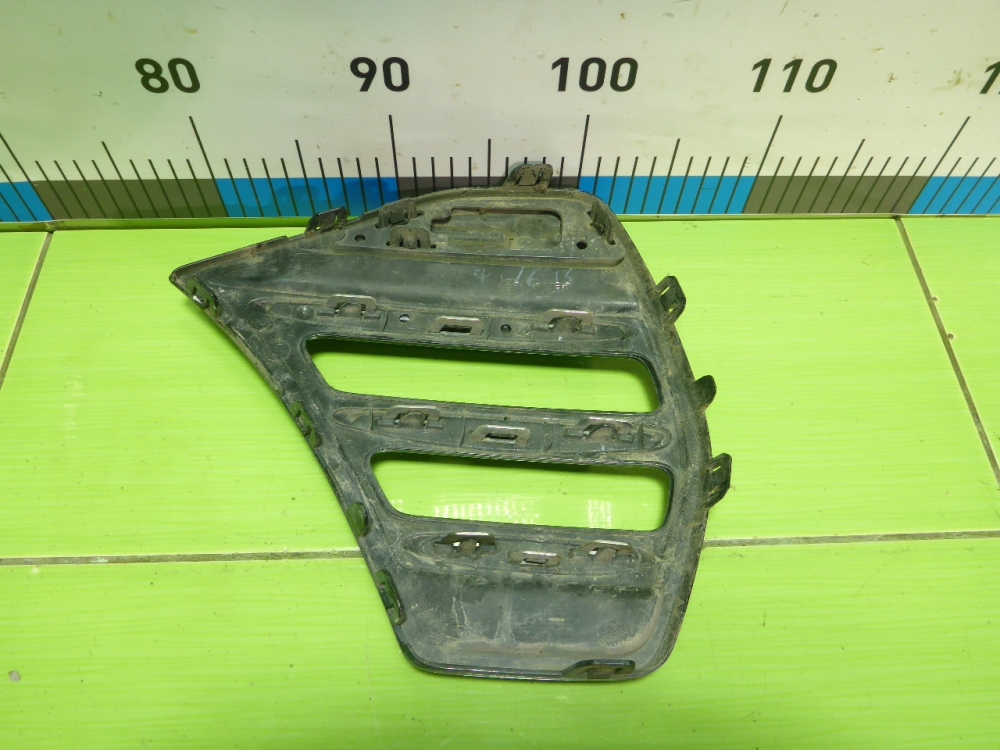 Решетка в бампер левая