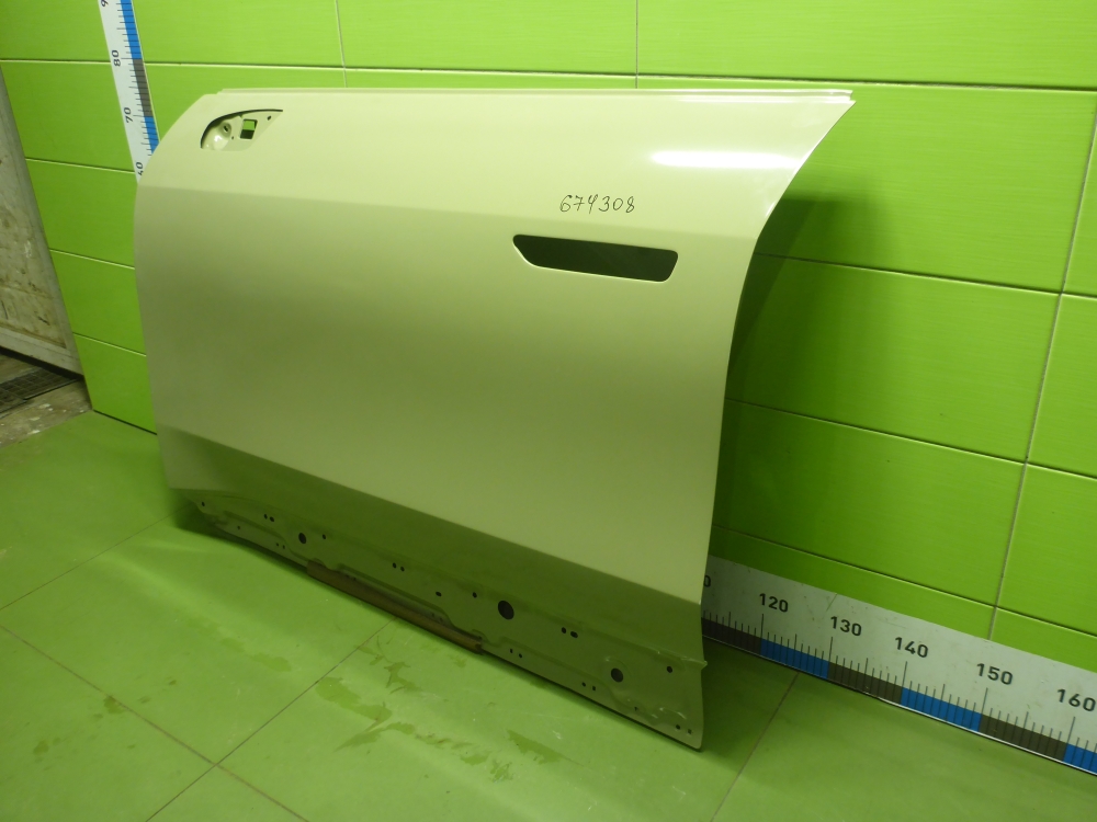 Дверь передняя левая