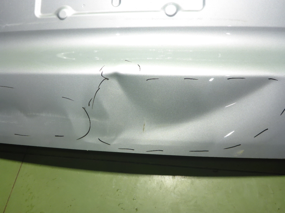 Дверь багажника