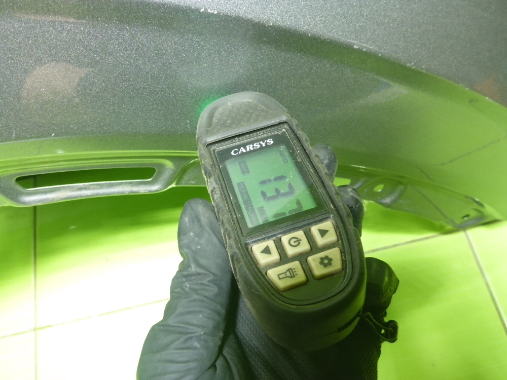 Крыло переднее левое