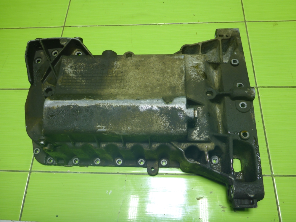 Поддон масляный двигателя (картер)