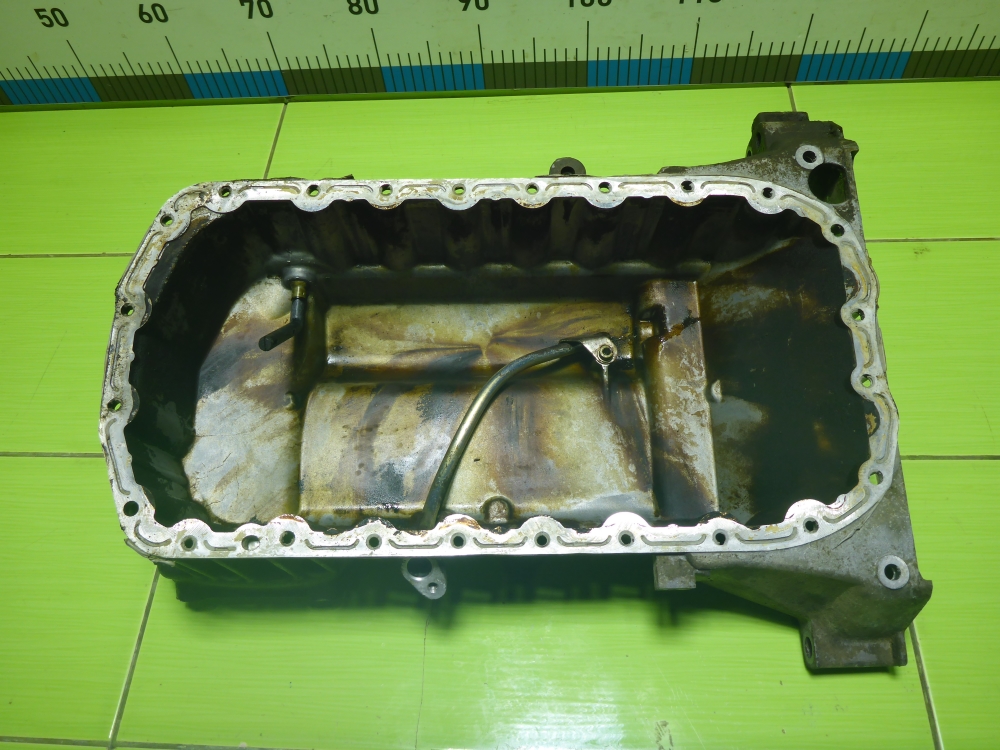 Поддон масляный двигателя (картер)