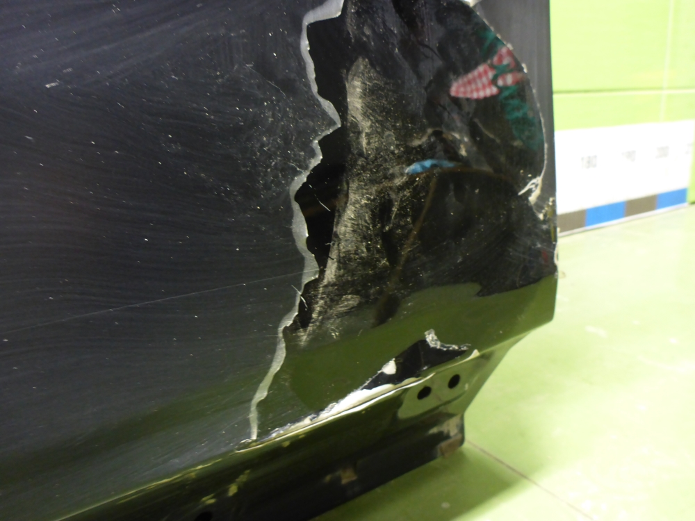 Дверь передняя левая