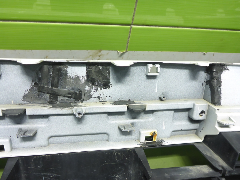 Бампер передний