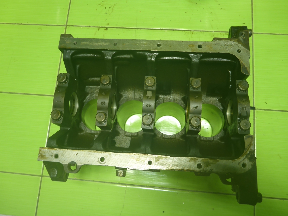 Блок двигателя
