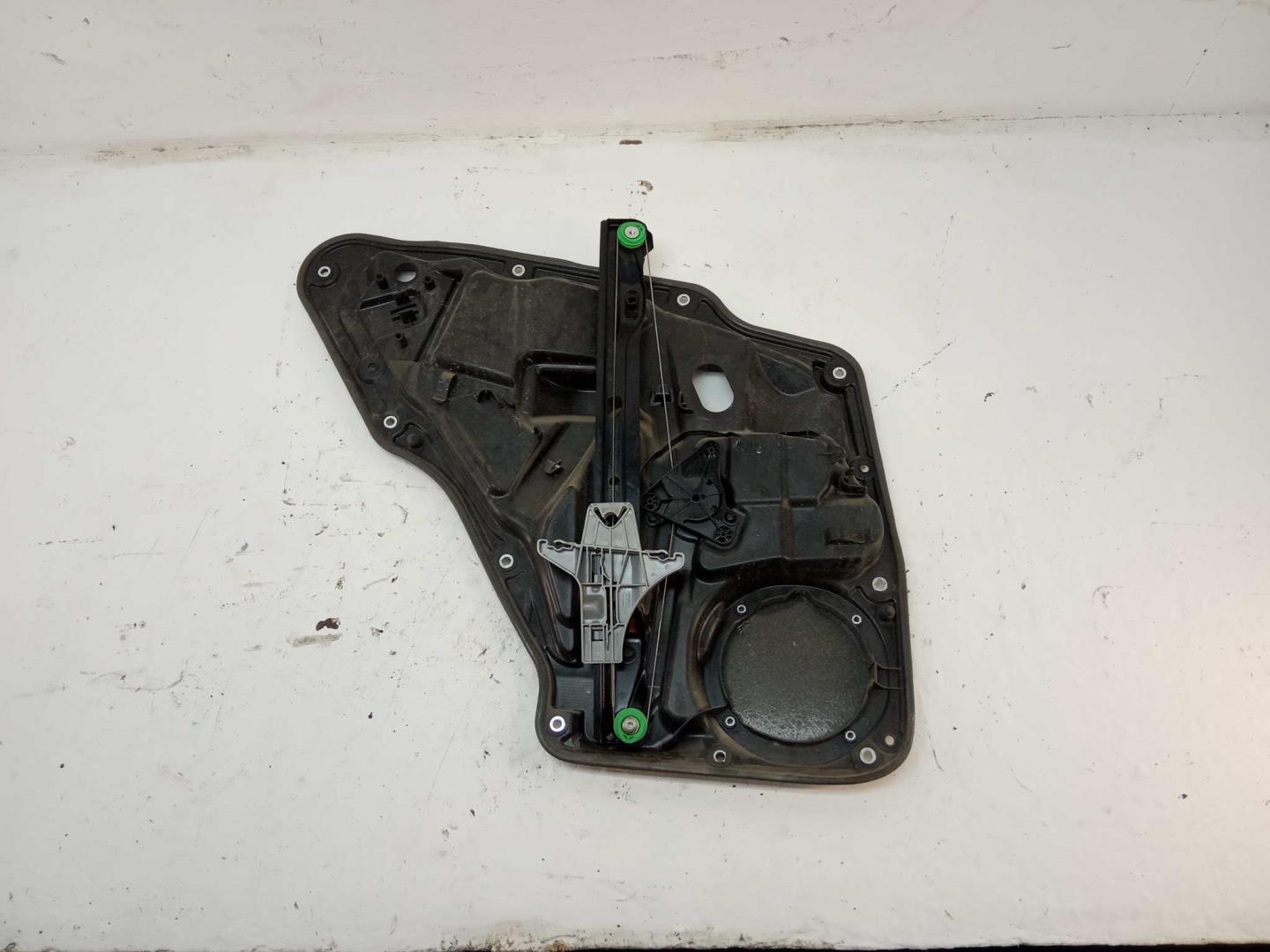 Стеклоподъемник электр. задний правый