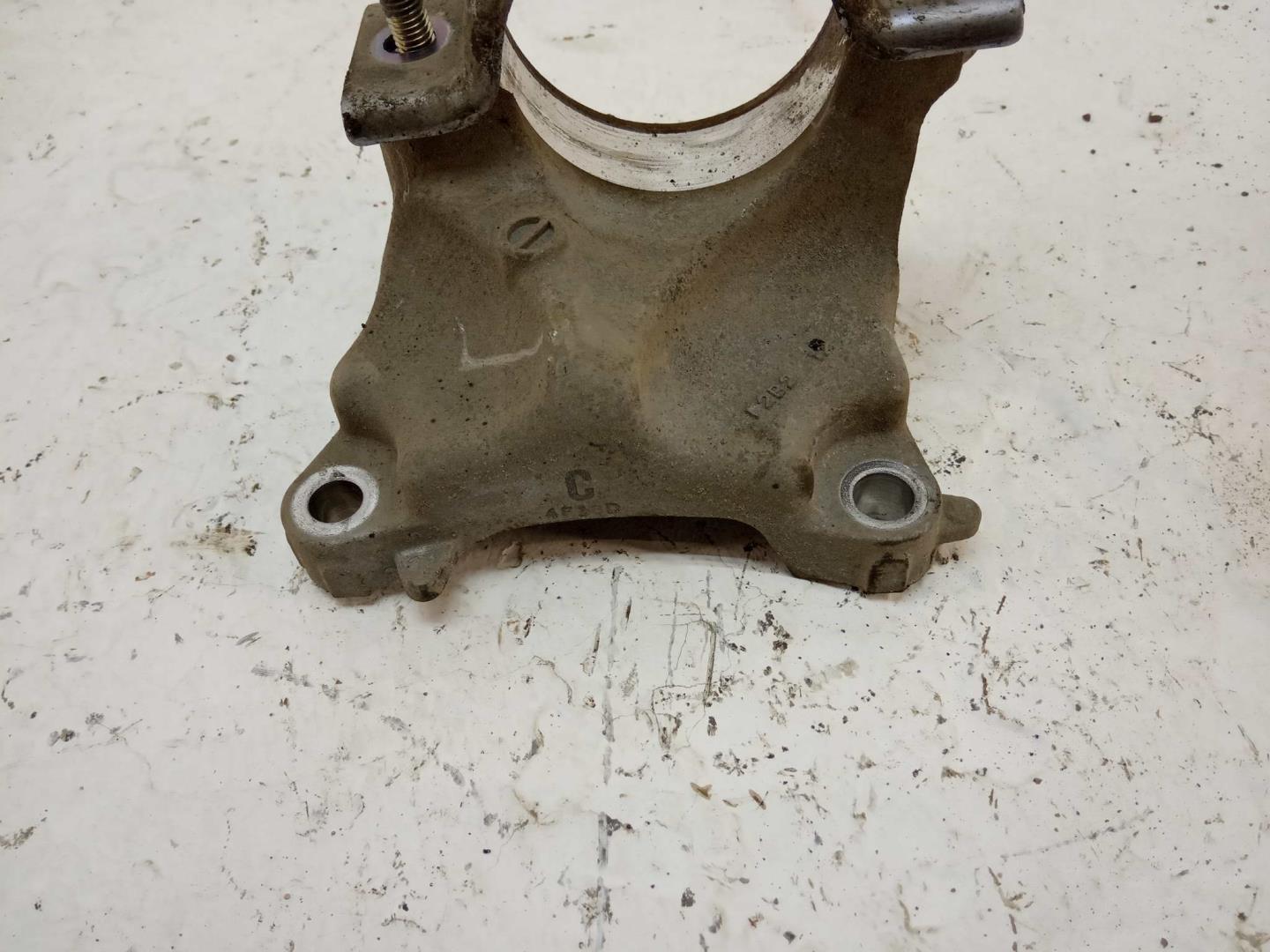 Кронштейн промежуточного вала