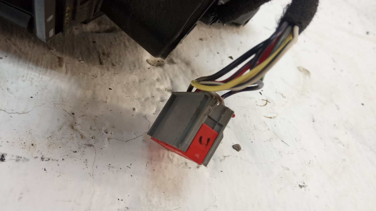 Зеркало левое электрическое