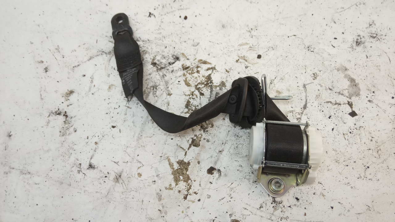 Ремень безопасности с пиропатроном