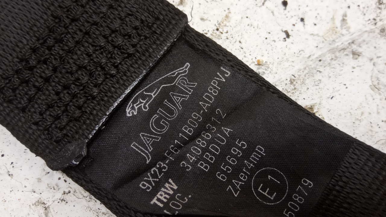 Ремень безопасности с пиропатроном