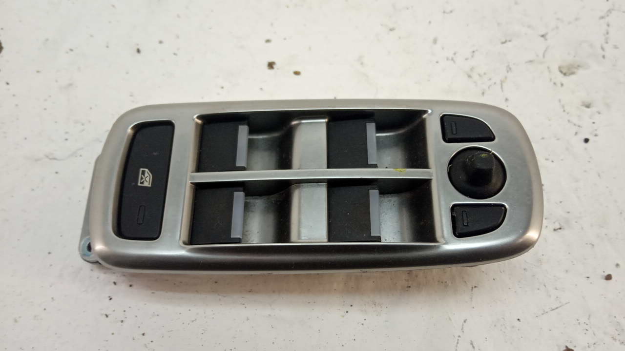 Блок управления стеклоподъемниками