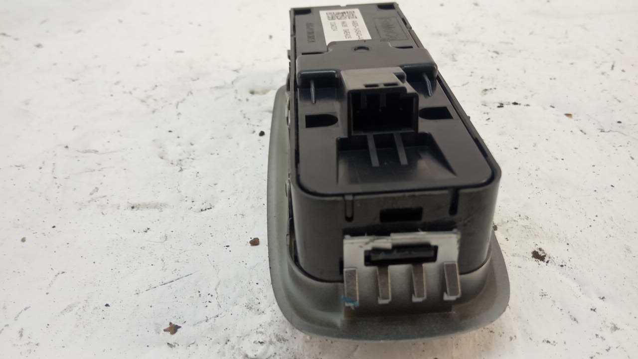 Блок управления стеклоподъемниками