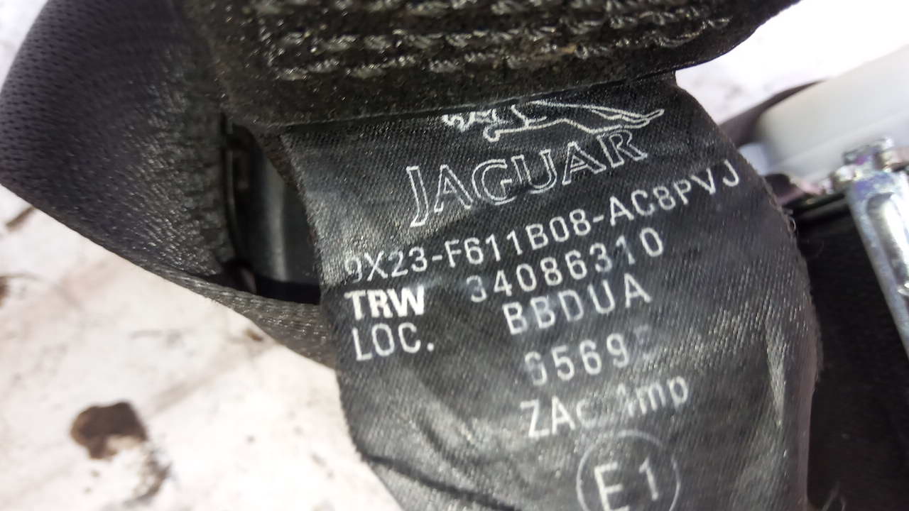 Ремень безопасности с пиропатроном