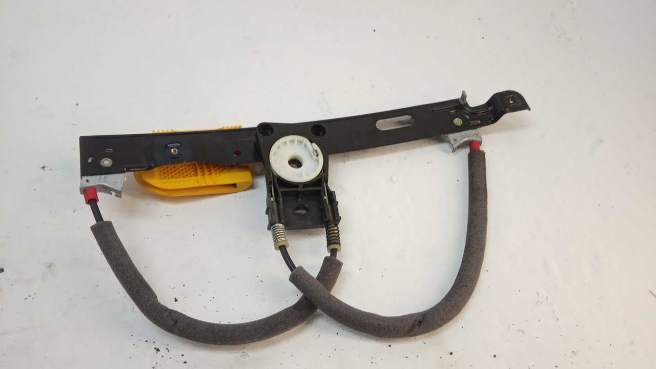 Стеклоподъемник электр. задний левый