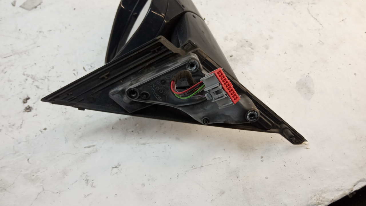 Зеркало правое электрическое