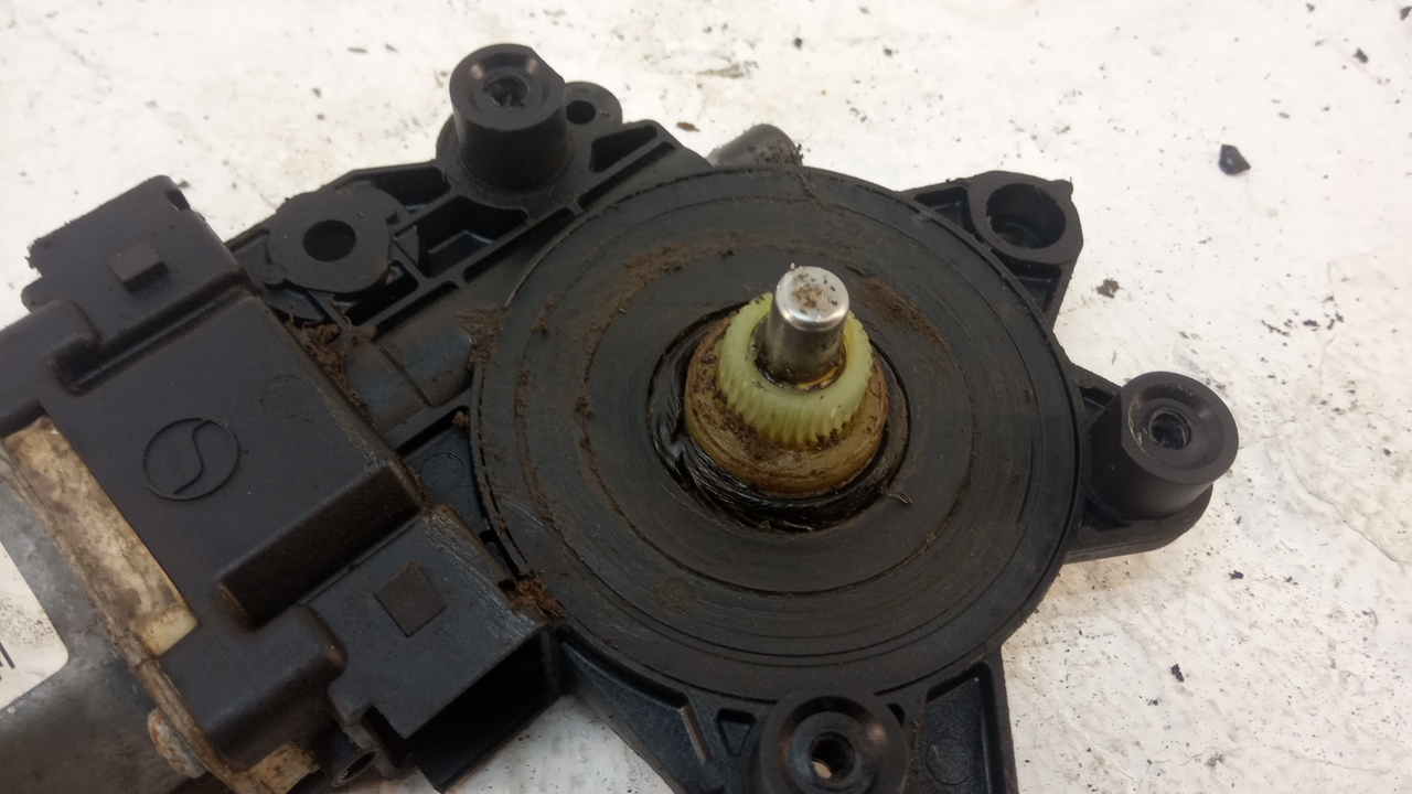 Моторчик стеклоподъемника