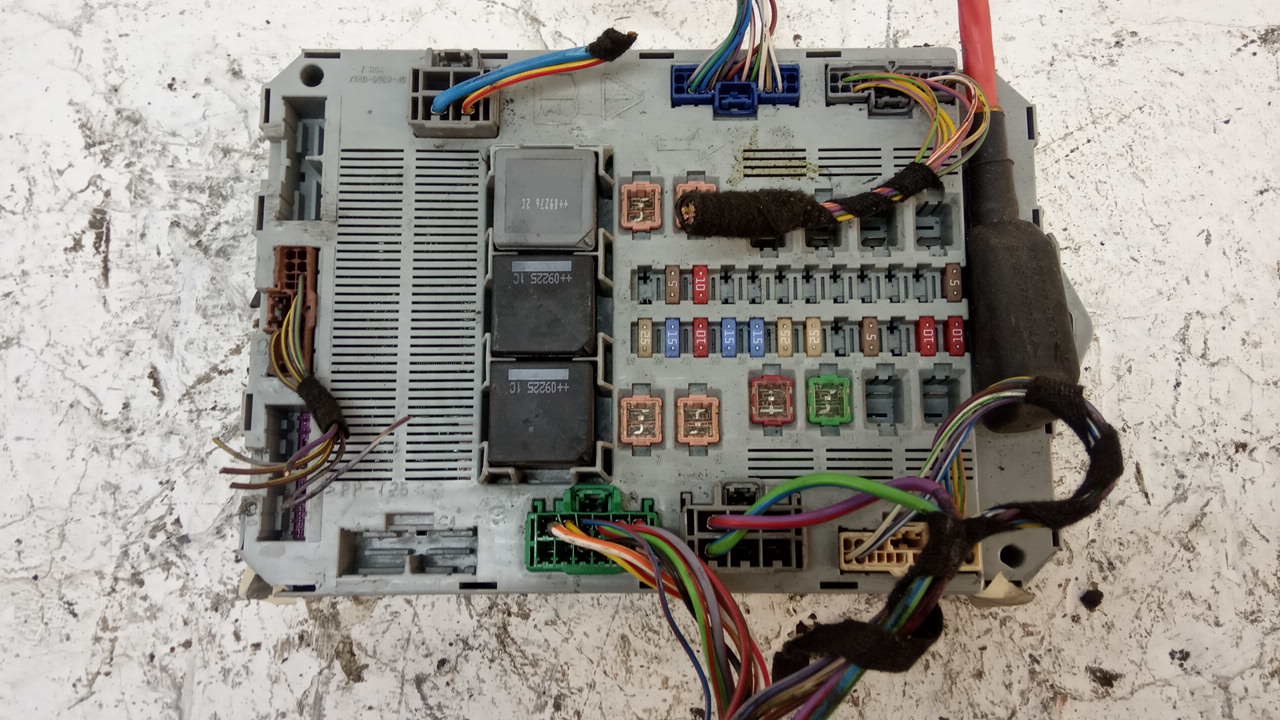 Блок предохранителей