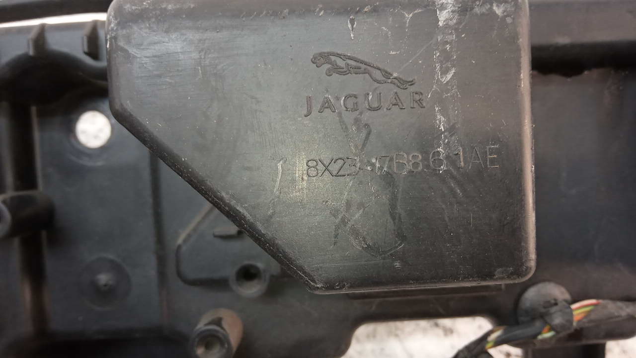 Кронштейн заднего бампера