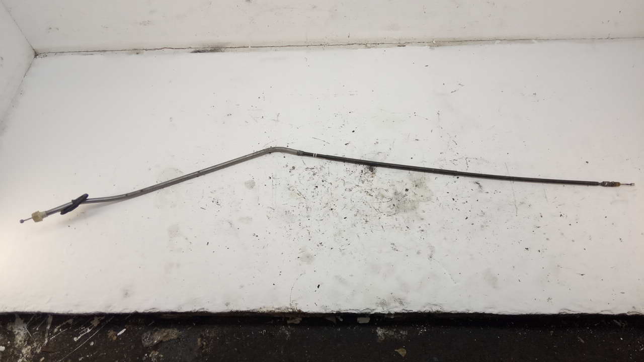 Трос стояночного тормоза