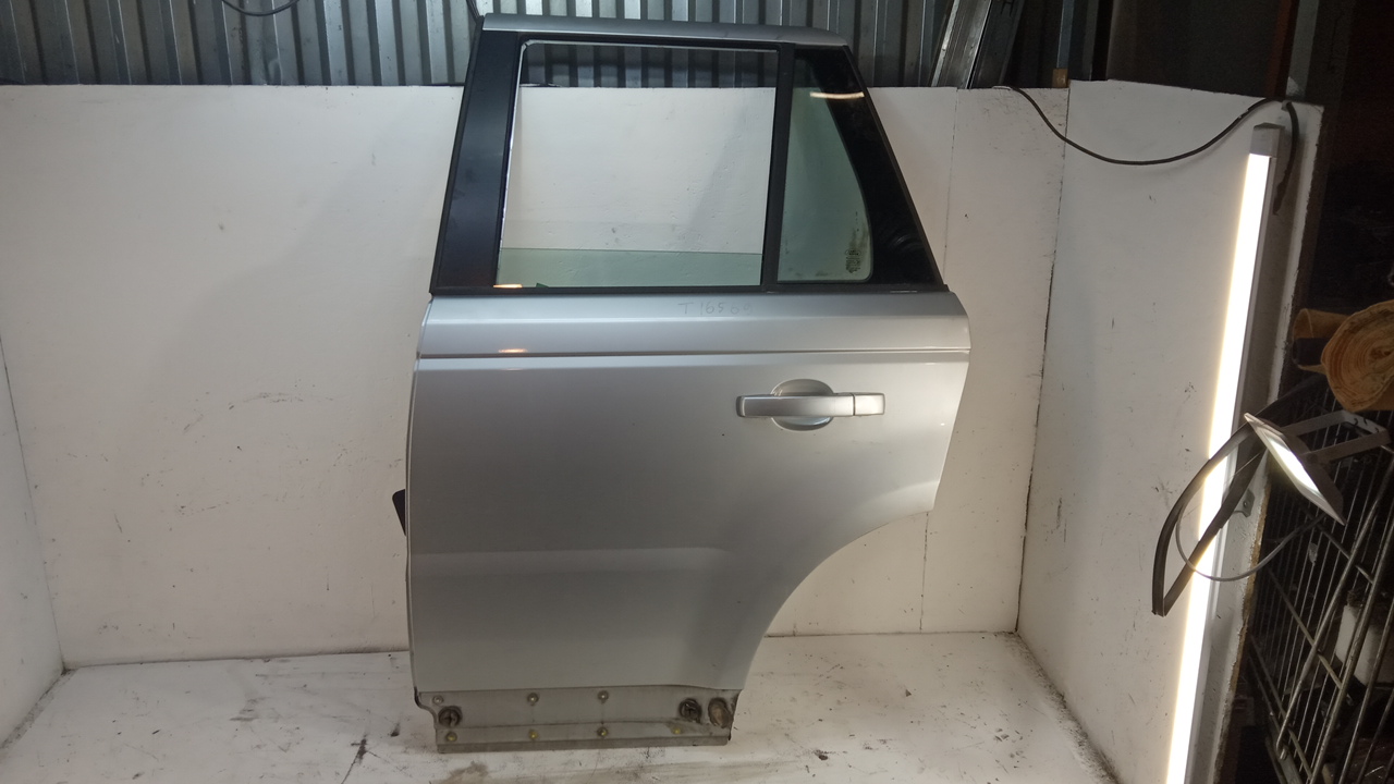 Дверь задняя левая